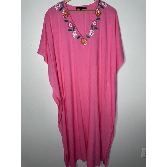 70s Style Caftan Embroidered V-Neck Mrs Roper Pink S/M Barbiecore Boho Chic - Picture 2 of 9